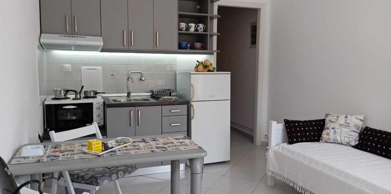 Andros Lighthouse Apartments Mesaria  Eksteriør billede