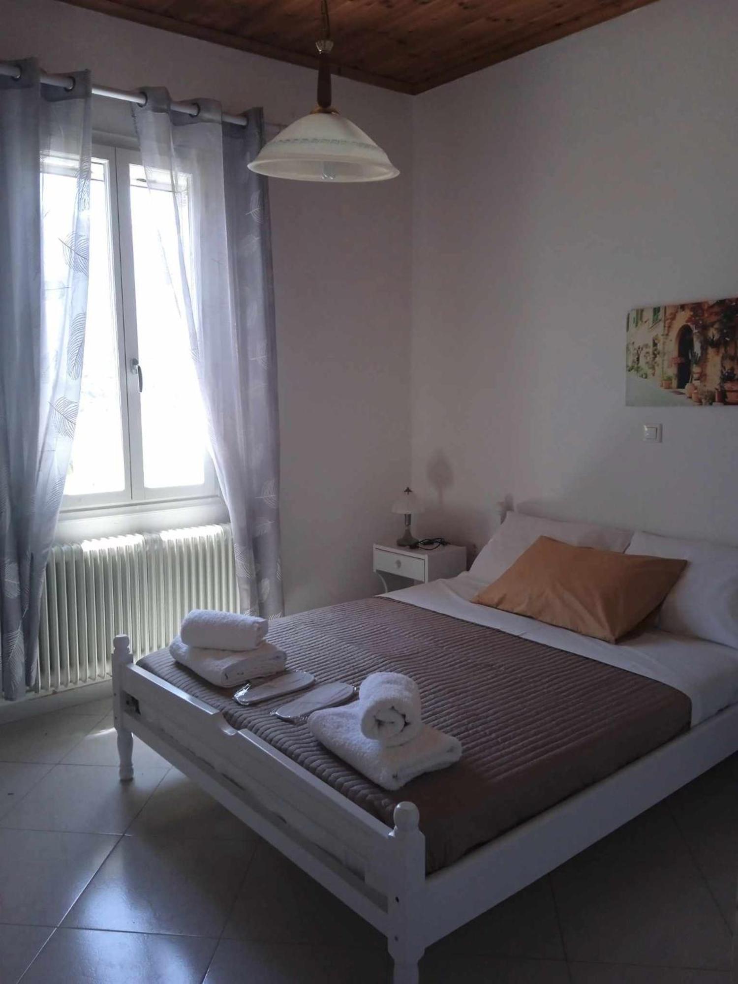 Andros Lighthouse Apartments Mesaria  Eksteriør billede